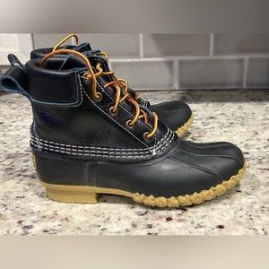 Navy Blue 6 inch LL Bean Boots